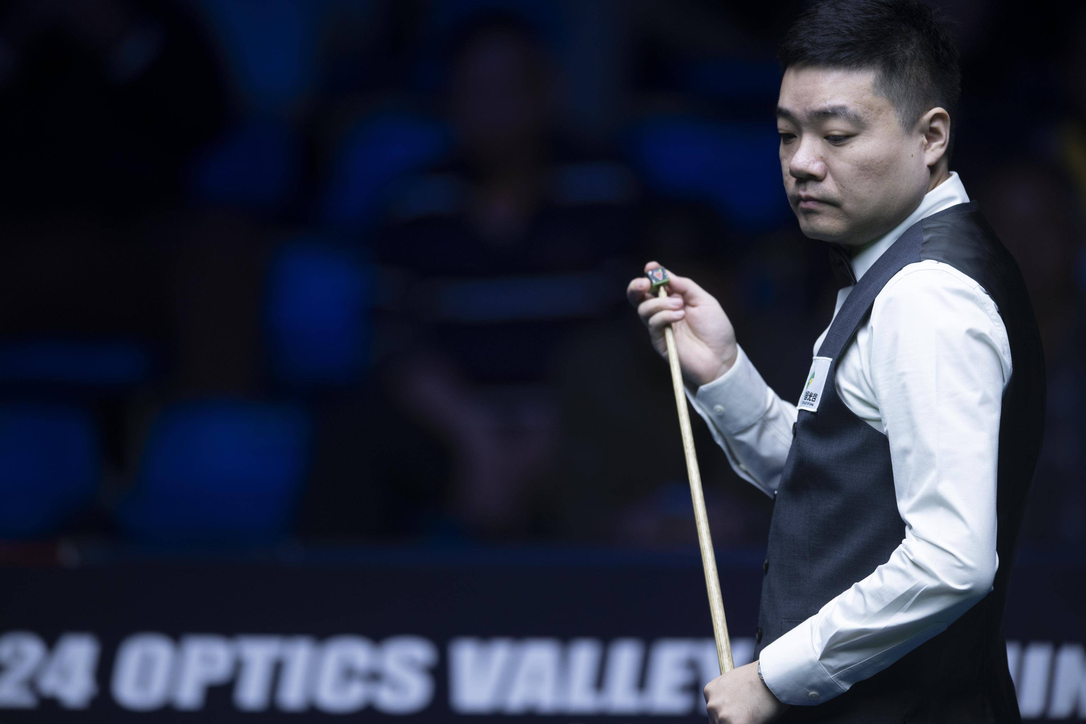 入圆柱体 入圆柱体